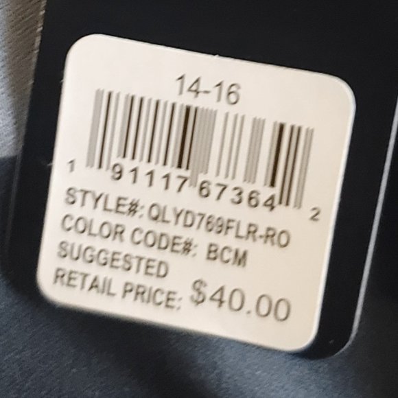 Los Angeles Rams New NFL Football Shirt Boys Size 14 - 16 $40.00 - Picture 11 of 11